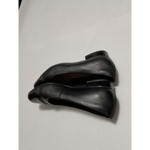 Clarks Black Patent Toe Flats - Picture 6 of 8